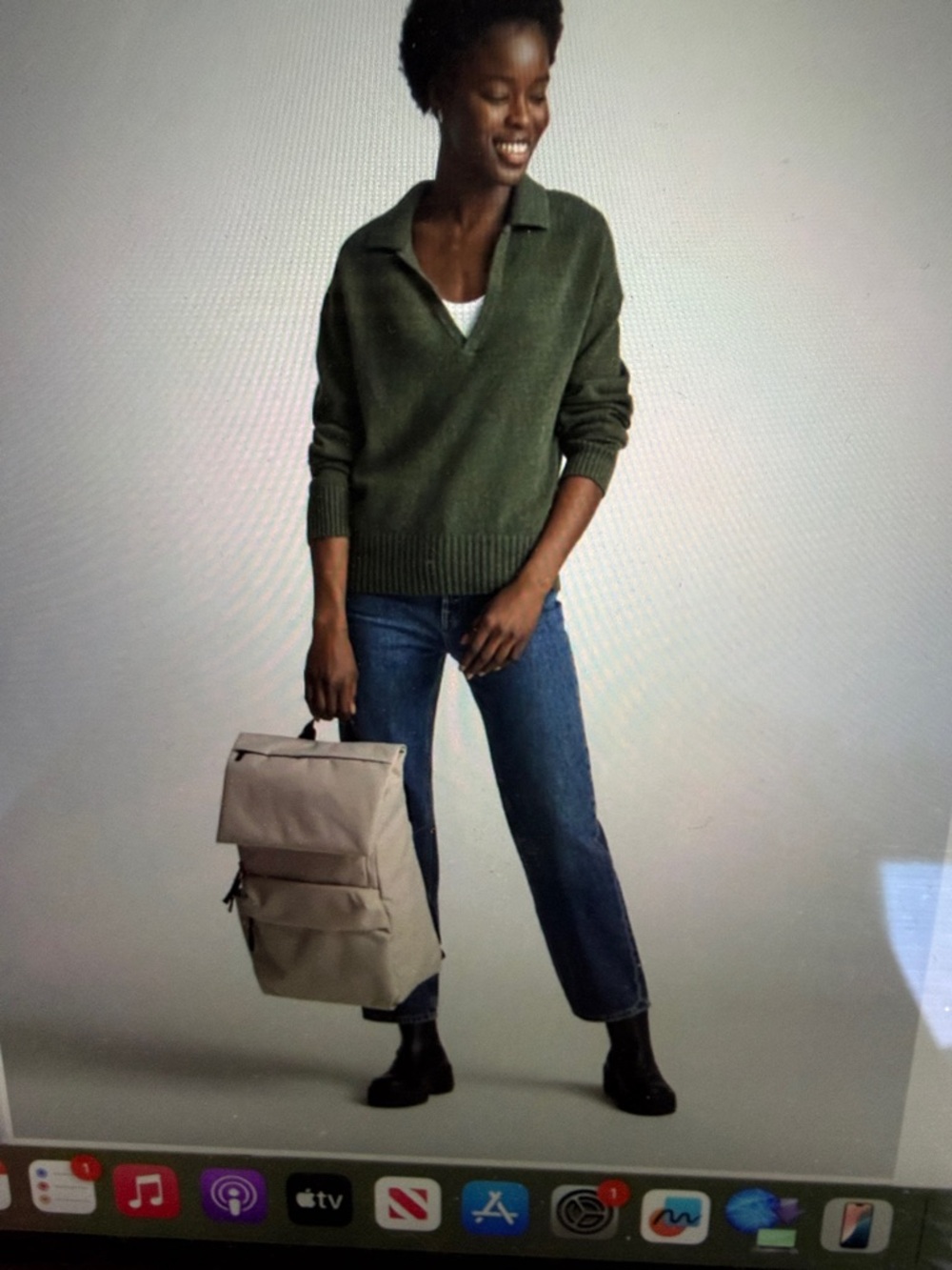 Everlane Cream Roll-Top Everyday Backpack with Black Handle - Picture 3 of 17